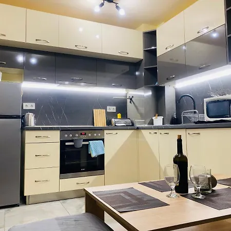 Apartment Vanilla Ice *